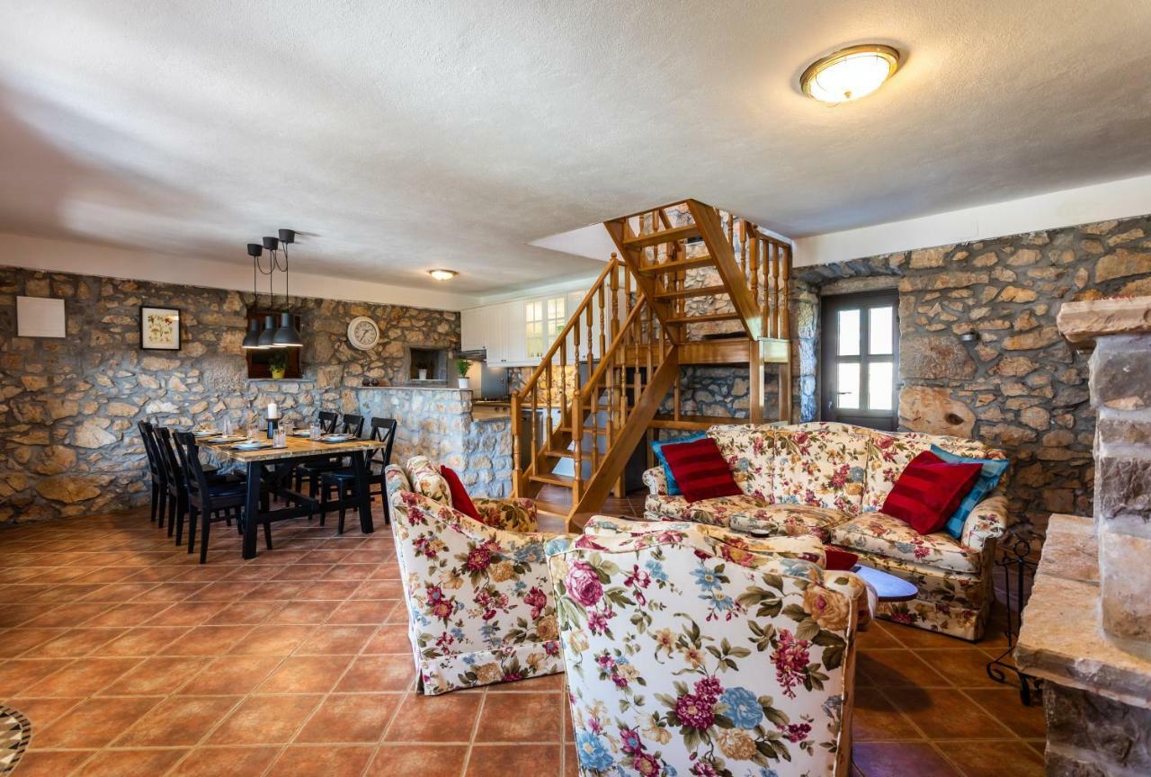 Villa Korina Pinezići Exteriér fotografie