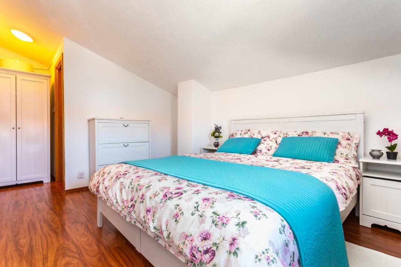 Villa Korina Pinezići Exteriér fotografie
