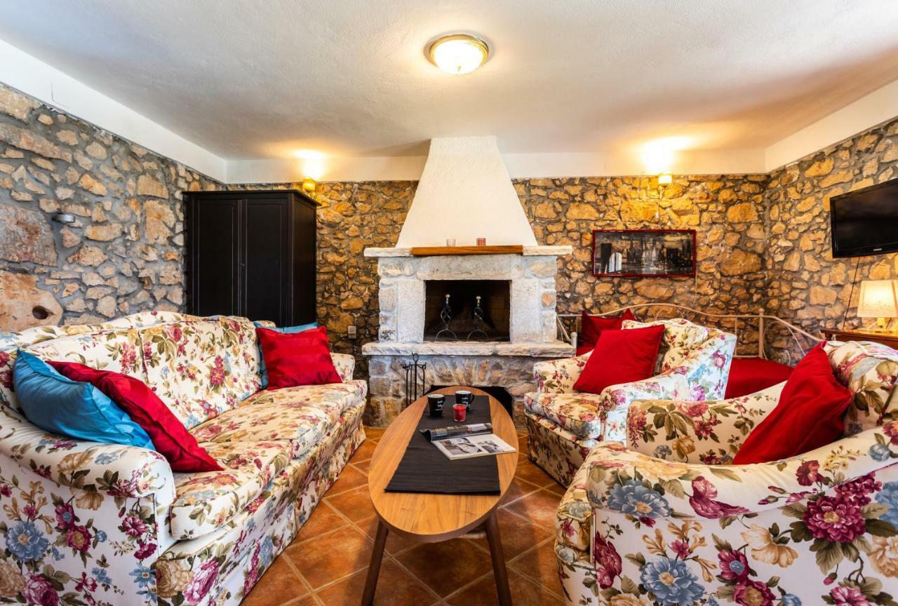 Villa Korina Pinezići Exteriér fotografie